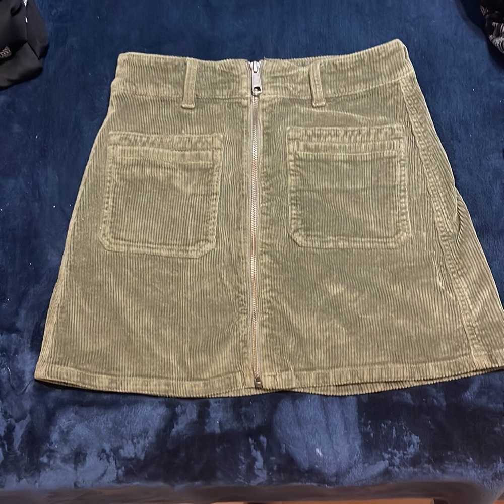 Velvet green size 0 skirt